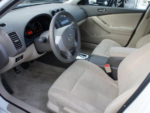 Nissan Altima 2011 photo 5