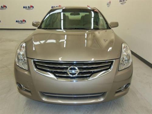 Nissan Altima 2011 photo 3