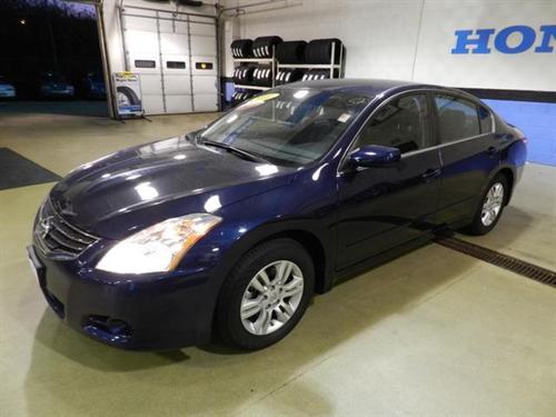 Nissan Altima 2011 photo 2