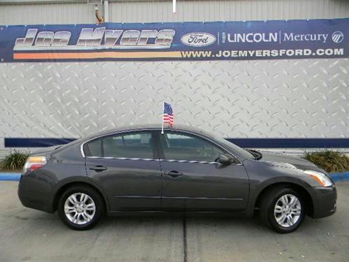 Nissan Altima 2011 photo 3