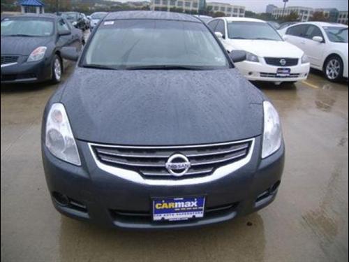 Nissan Altima 2011 photo 1