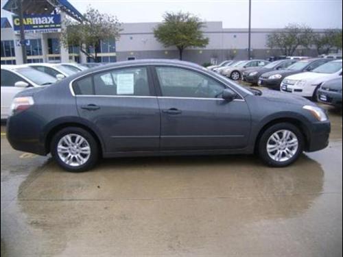 Nissan Altima 2011 photo 3