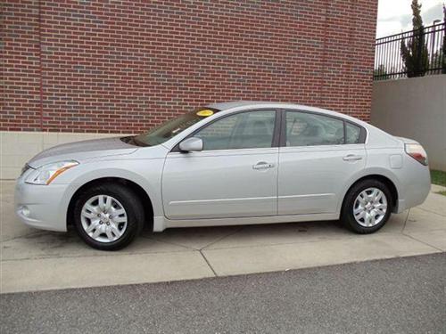 Nissan Altima 2011 photo 3