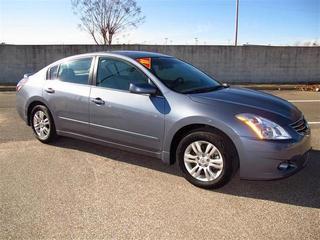 Nissan Altima 2011 photo 4