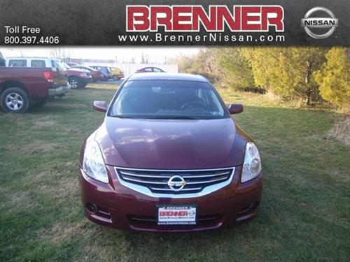Nissan Altima 2011 photo 1