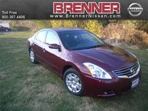 Nissan Altima 2011 photo 2