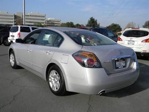 Nissan Altima 4WD Crew Cab 140.5 Other