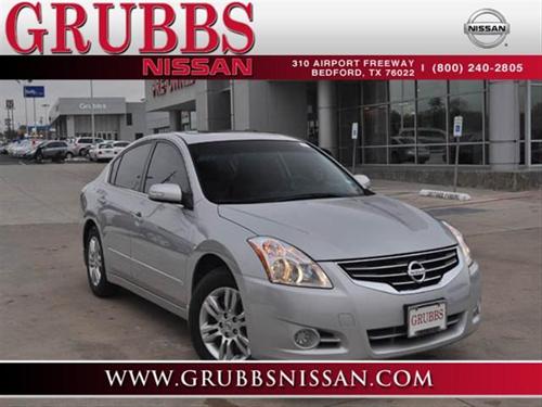 Nissan Altima 2011 photo 1