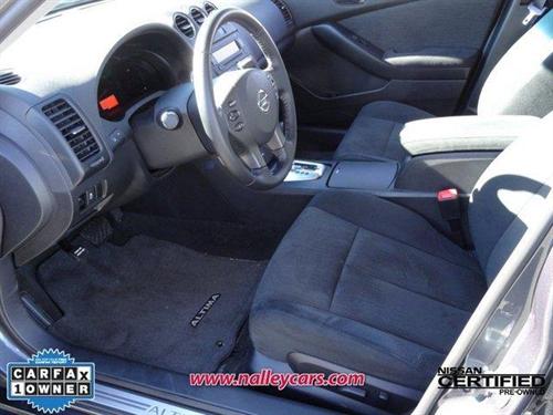 Nissan Altima 2011 photo 1