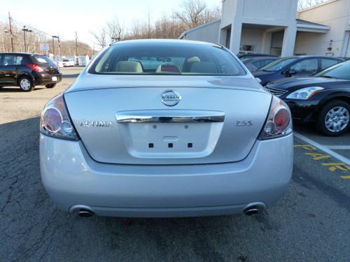 Nissan Altima 2011 photo 3