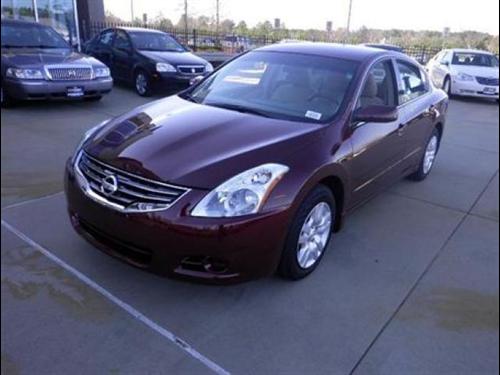 Nissan Altima 2011 photo 2