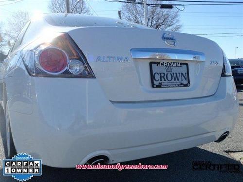 Nissan Altima 2011 photo 1