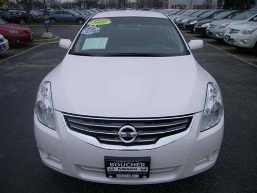 Nissan Altima 2011 photo 1