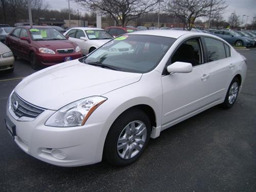 Nissan Altima 2011 photo 2