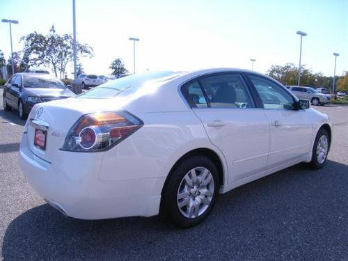 Nissan Altima Pickupslt Quad Cab SWB 4WD 4x4 Truck Other