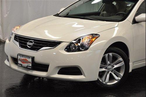 Nissan Altima 2011 photo 1