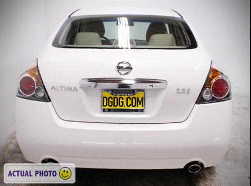 Nissan Altima 2011 photo 3