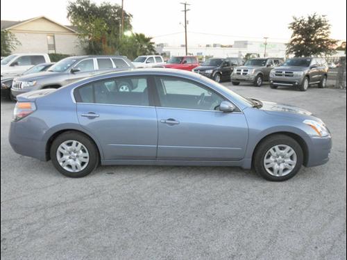 Nissan Altima GS-R Other