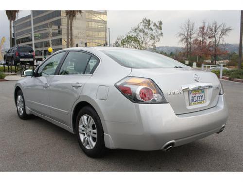 Nissan Altima 2011 photo 3