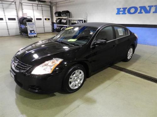 Nissan Altima 2011 photo 2