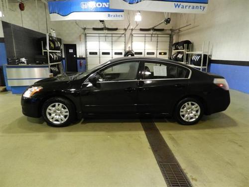 Nissan Altima 2011 photo 3