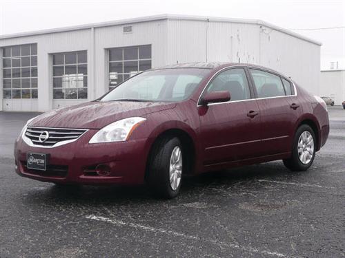 Nissan Altima 2011 photo 2