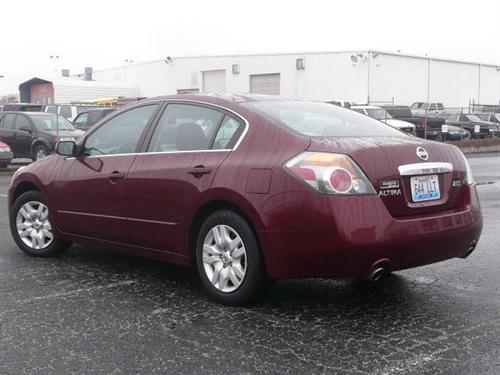 Nissan Altima 2011 photo 3