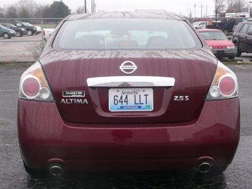 Nissan Altima 2011 photo 4