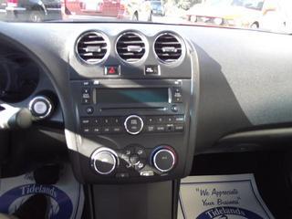 Nissan Altima 2011 photo 3
