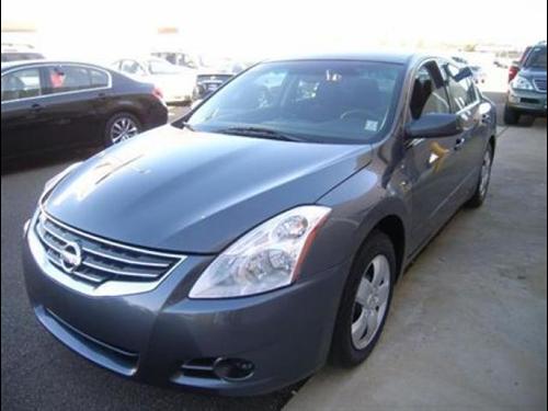 Nissan Altima 2011 photo 2