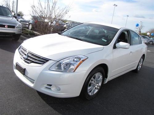 Nissan Altima 2011 photo 1