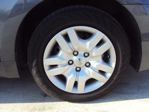 Nissan Altima 2011 photo 2