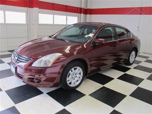 Nissan Altima 2011 photo 1