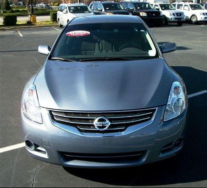 Nissan Altima 2011 photo 1