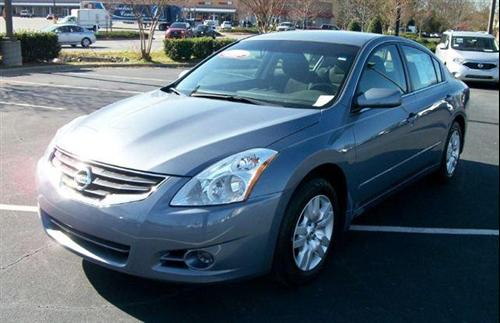 Nissan Altima 2011 photo 2