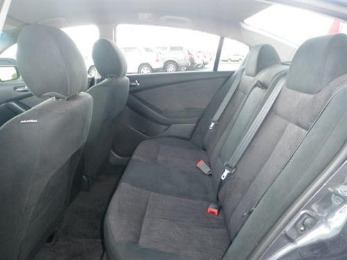 Nissan Altima 2011 photo 3