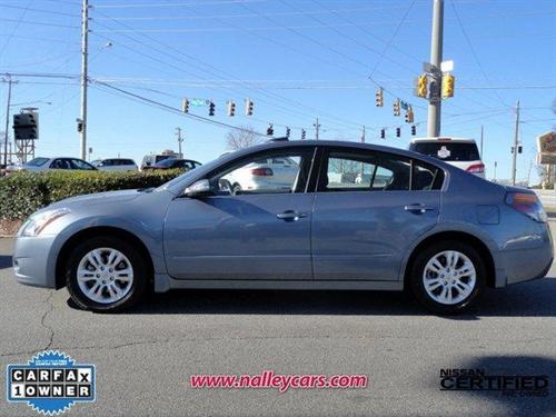 Nissan Altima 2011 photo 1