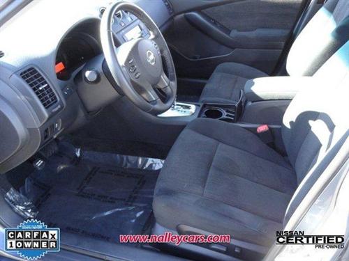 Nissan Altima 2011 photo 2