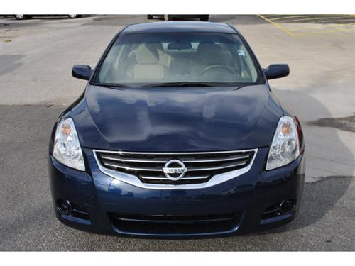 Nissan Altima 2011 photo 3