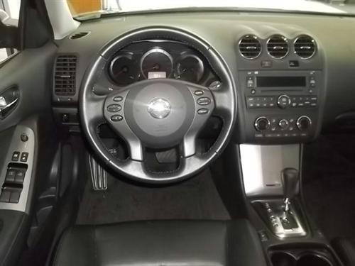 Nissan Altima 2011 photo 5