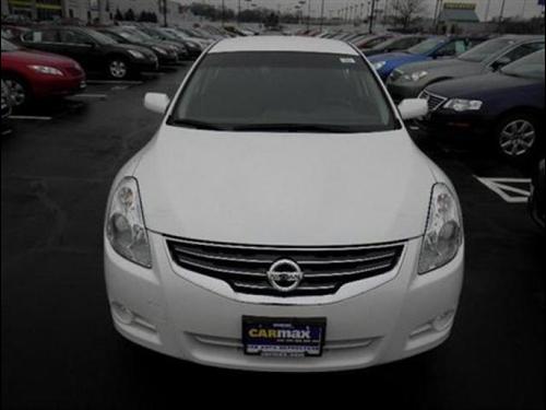 Nissan Altima 2011 photo 1