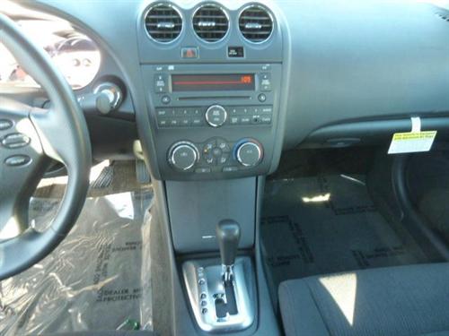 Nissan Altima 2011 photo 5