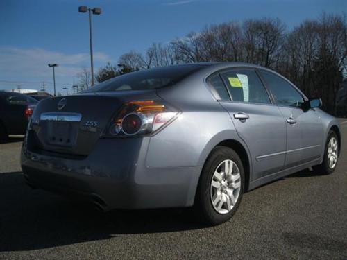 Nissan Altima 2011 photo 4