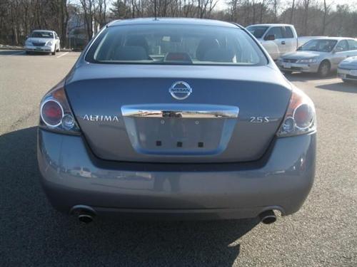 Nissan Altima 2011 photo 5