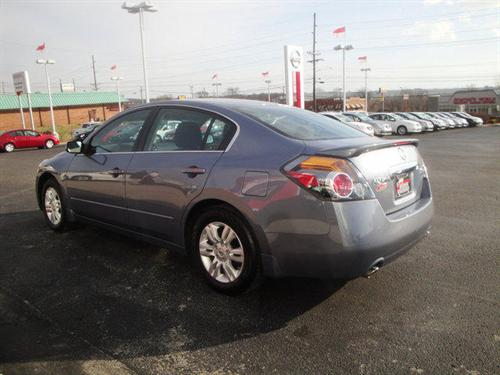 Nissan Altima 2011 photo 3