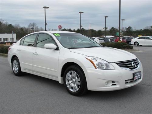 Nissan Altima Laramie Quad Cab 4WD Other