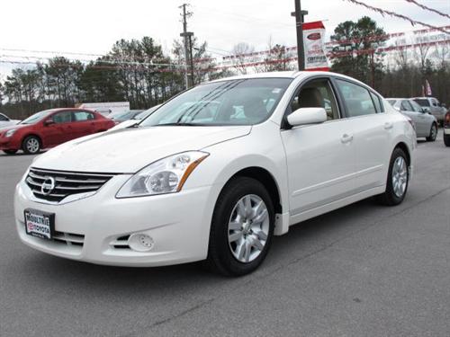 Nissan Altima 2011 photo 4
