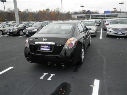 Nissan Altima 2011 photo 4