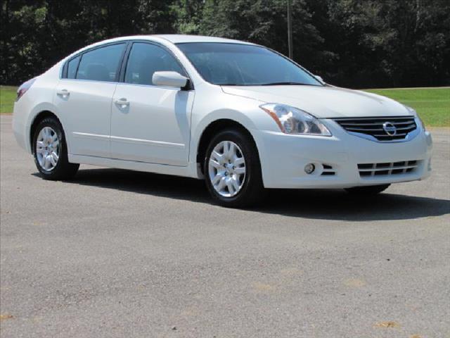 Nissan Altima 2011 photo 3