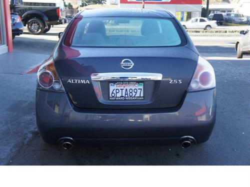 Nissan Altima 2011 photo 3
